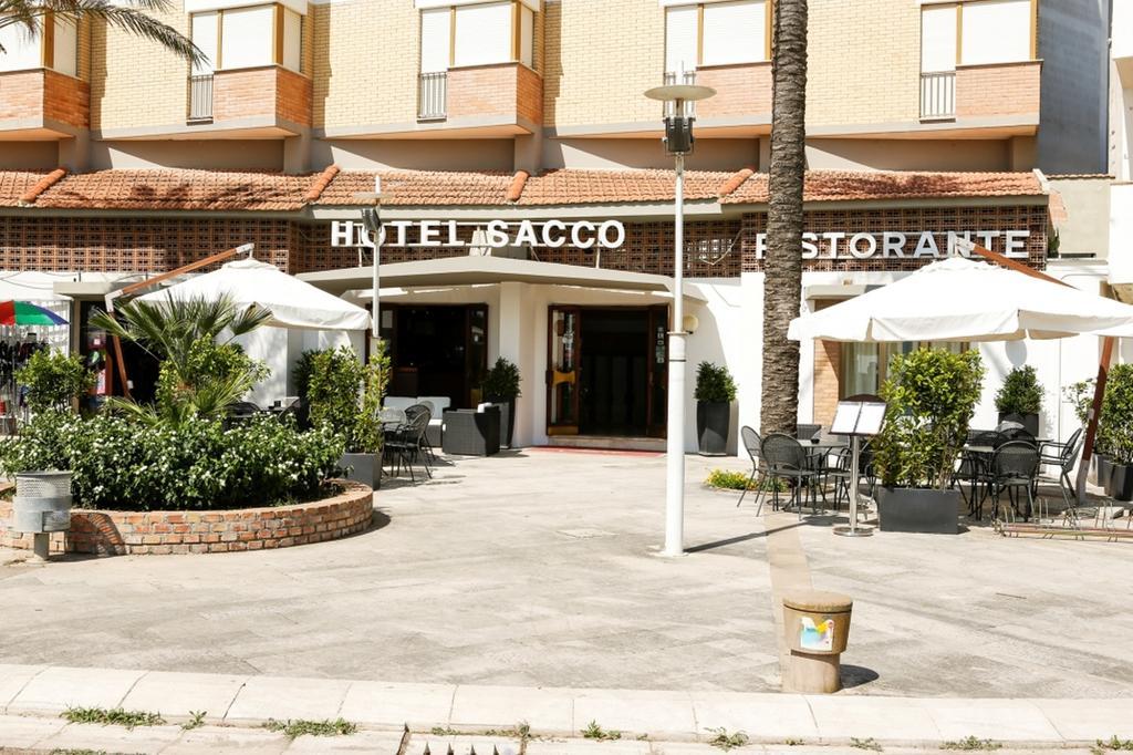 Hotel Sacco 贝尔纳尔达 外观 照片