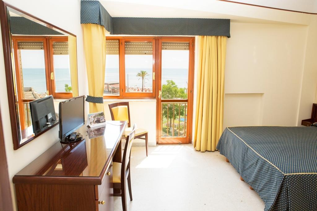 Hotel Sacco 贝尔纳尔达 客房 照片